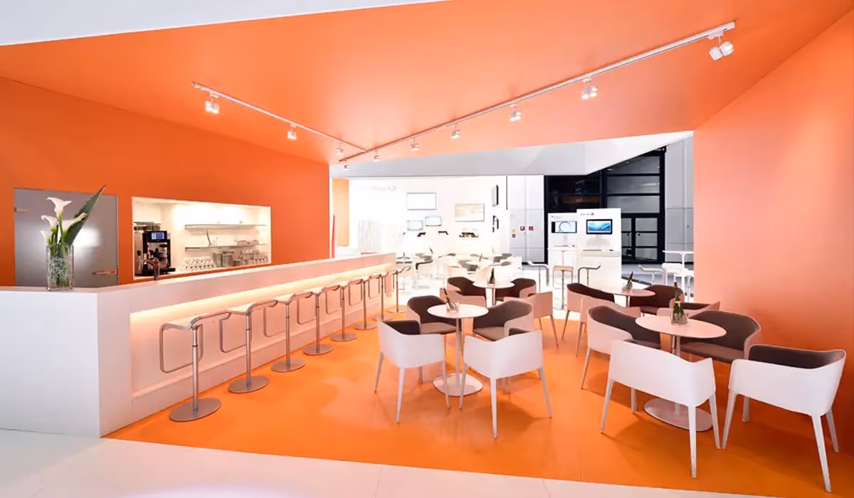 Microarquitectura Experiencial en FYCMA Málaga 2026: Innovación en Stands de Interior
